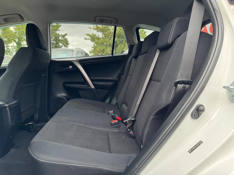 Toyota Rav4 view 19