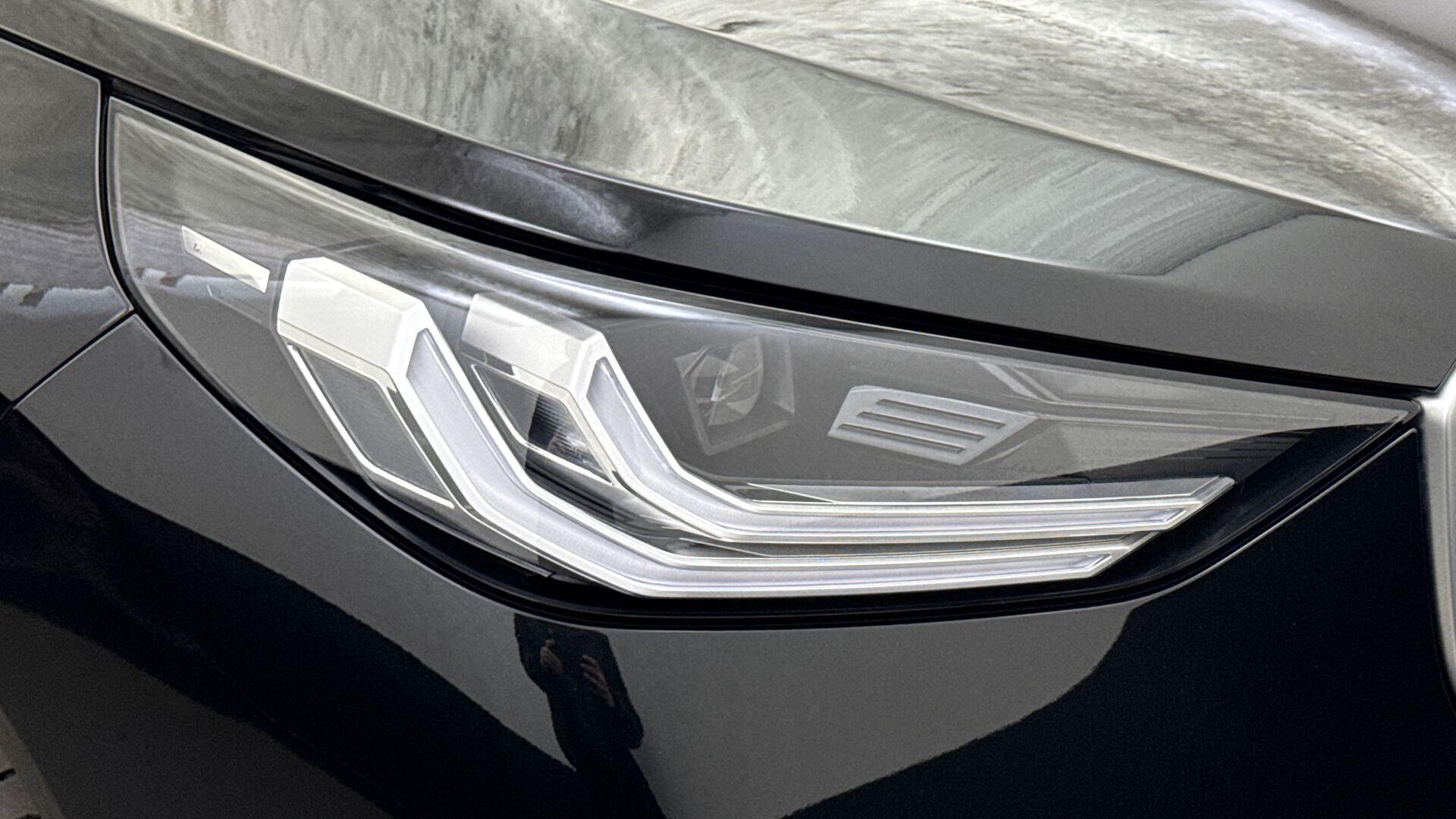 BMW X3 view 22