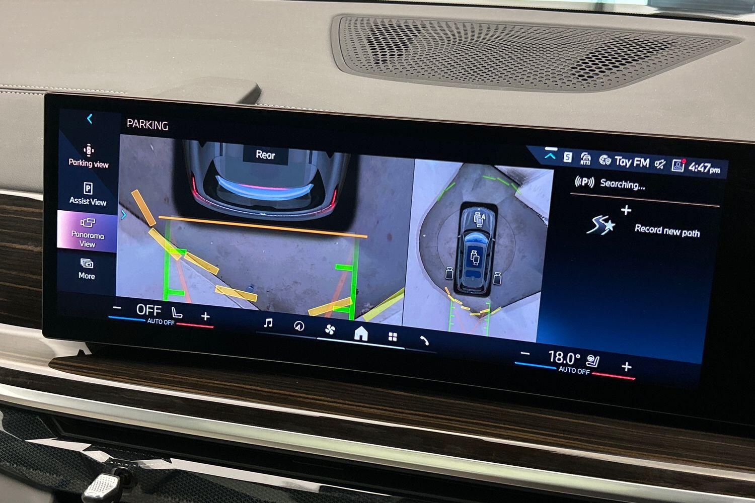BMW X7 view 28