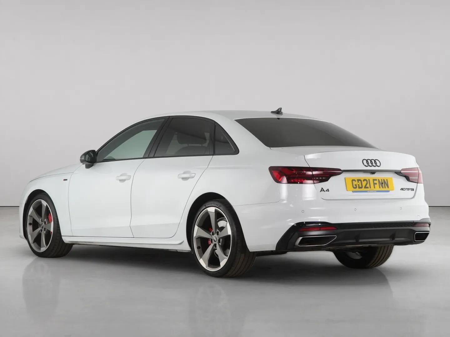 Audi A4 view 9