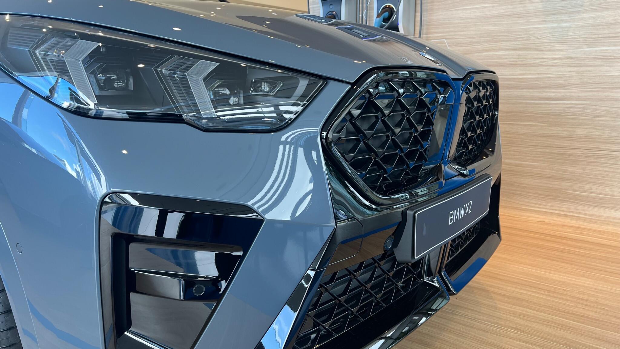 BMW X2 view 25