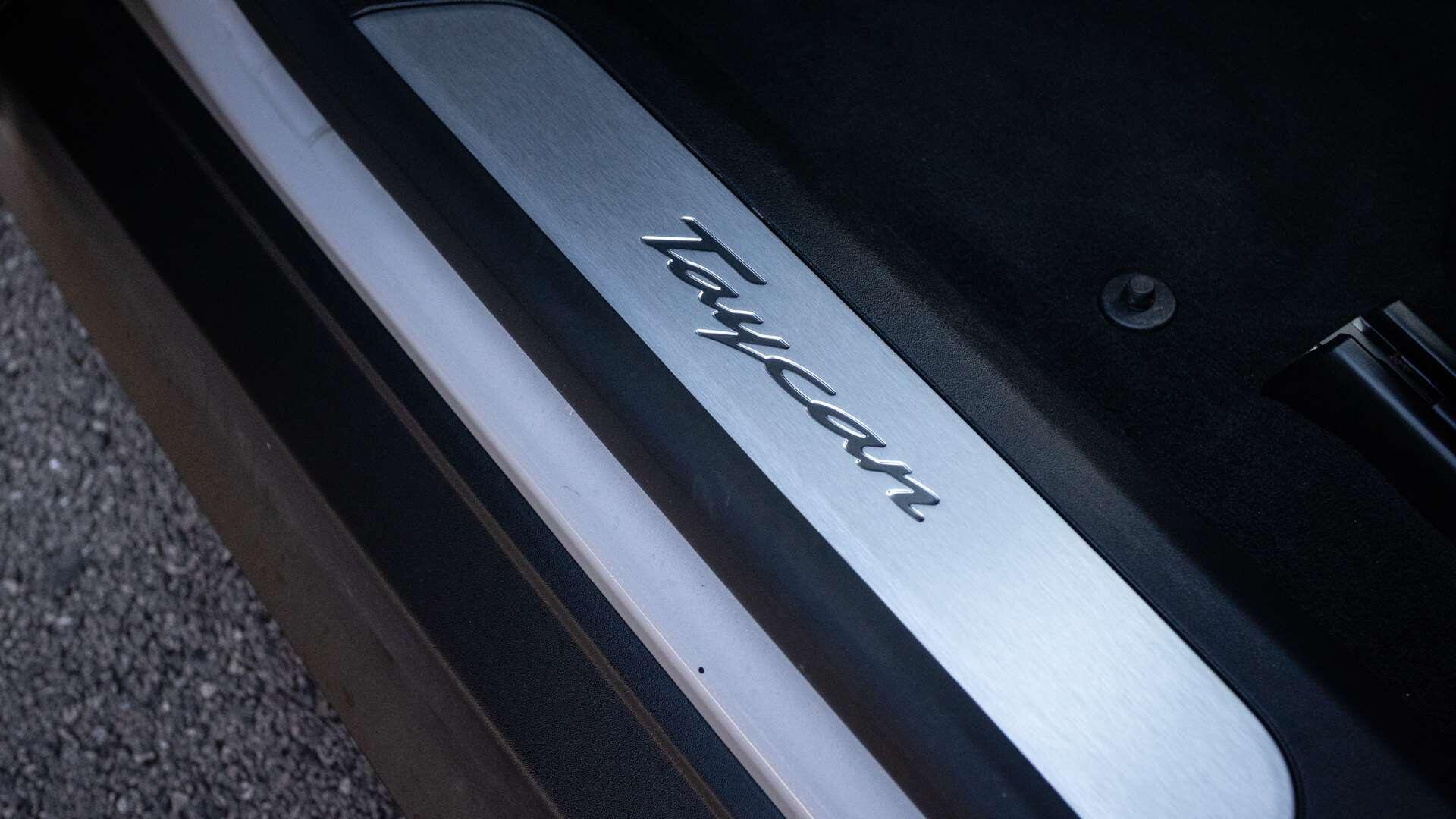 Porsche Taycan view 32