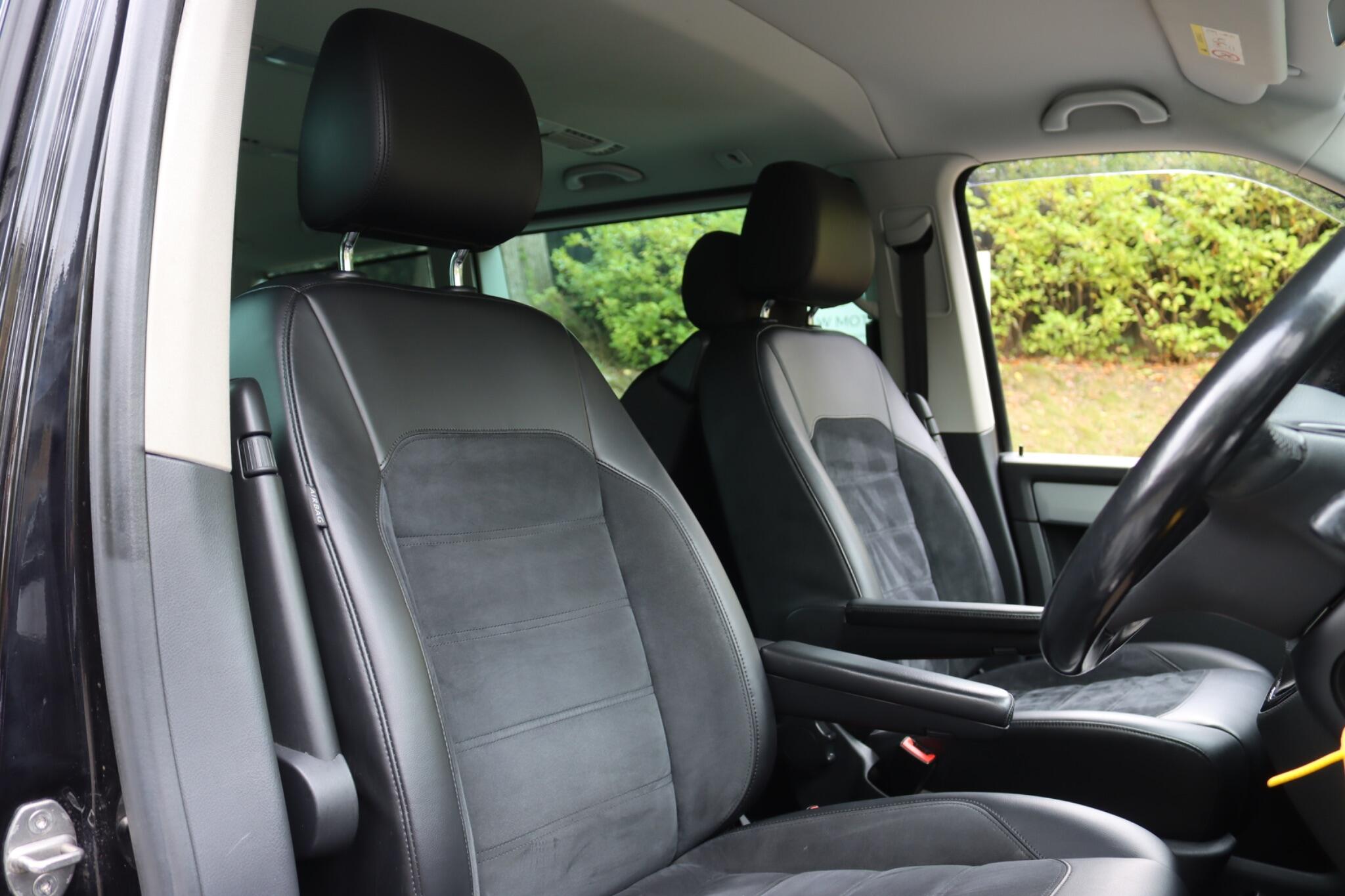 Volkswagen Caravelle view 39
