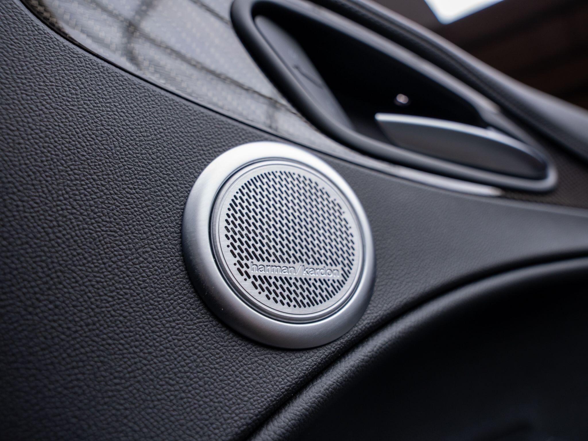 Alfa Romeo Stelvio view 7
