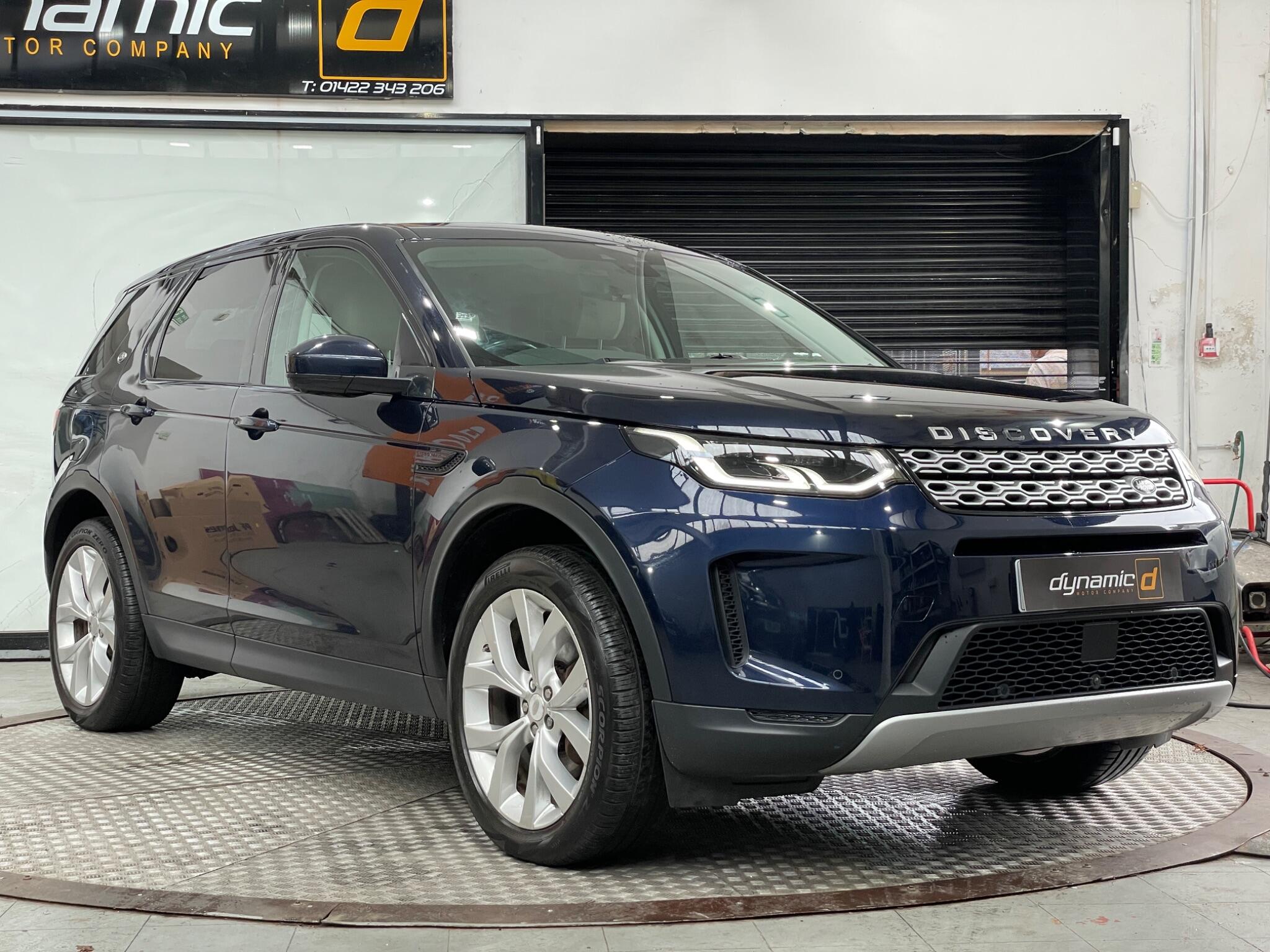Land Rover Discovery Sport view 2