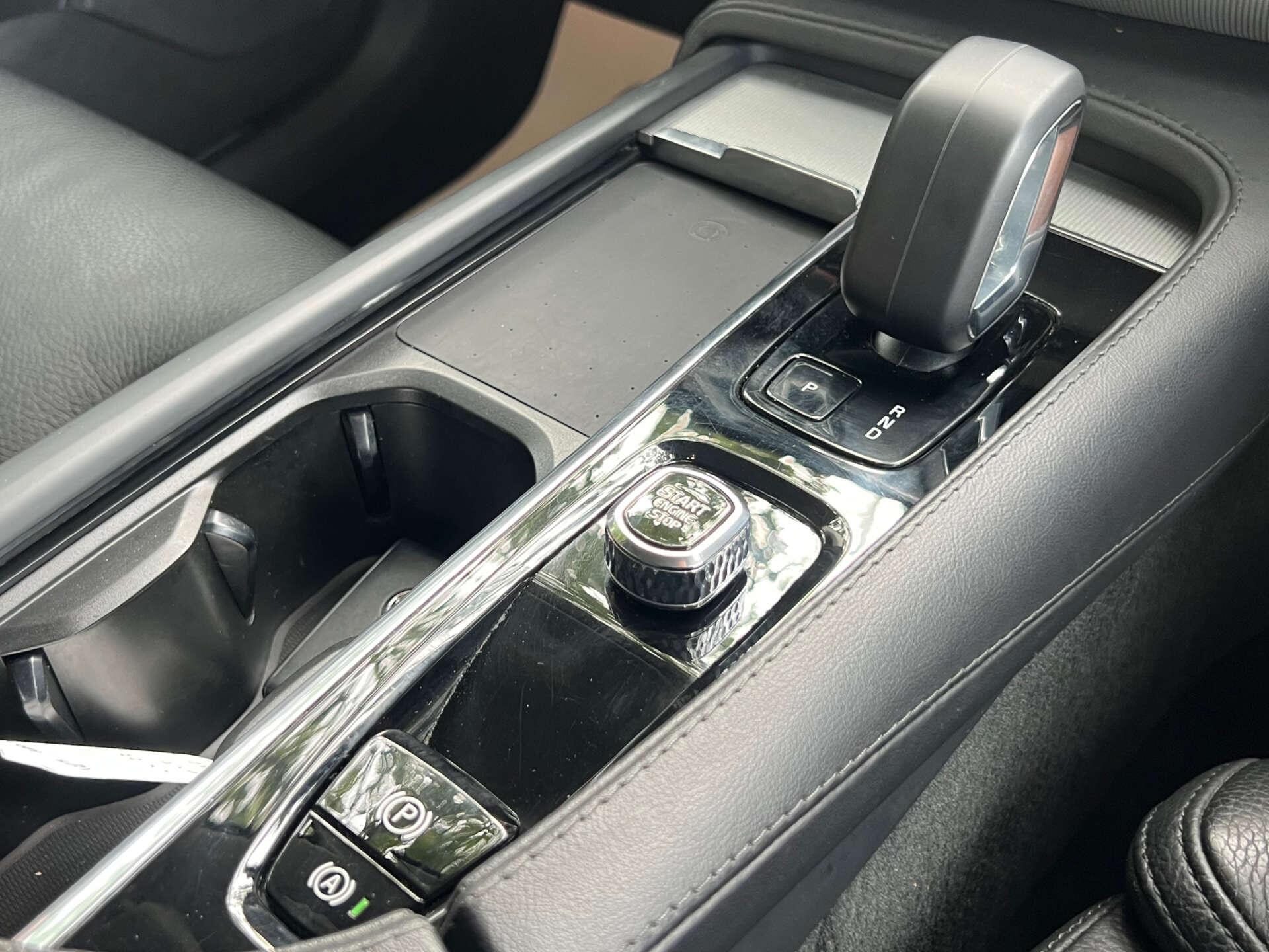 Volvo XC90 view 58