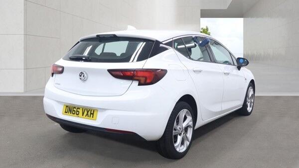Vauxhall Astra view 2