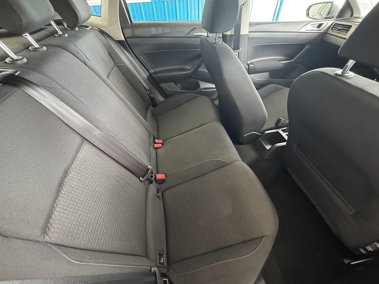 Volkswagen Polo view 14