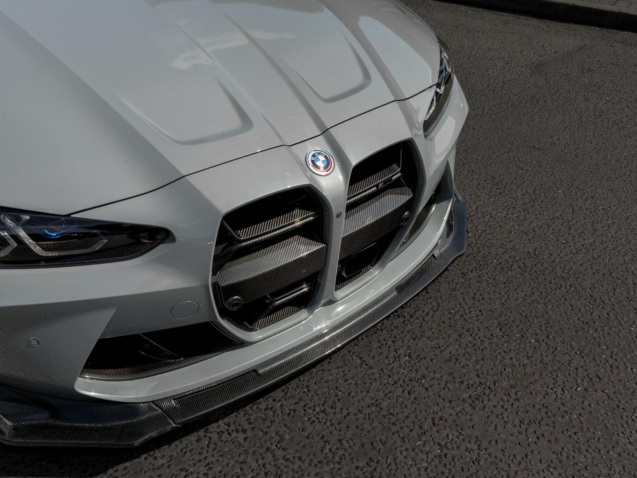 BMW M4 view 6