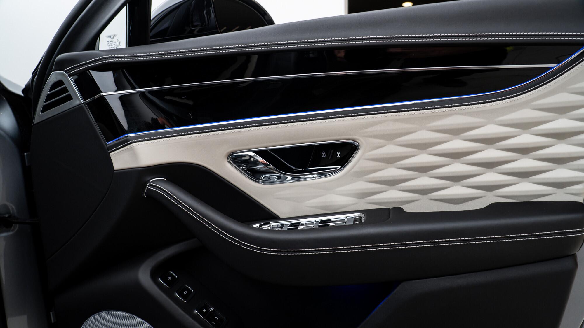 Bentley Flying Spur view 48