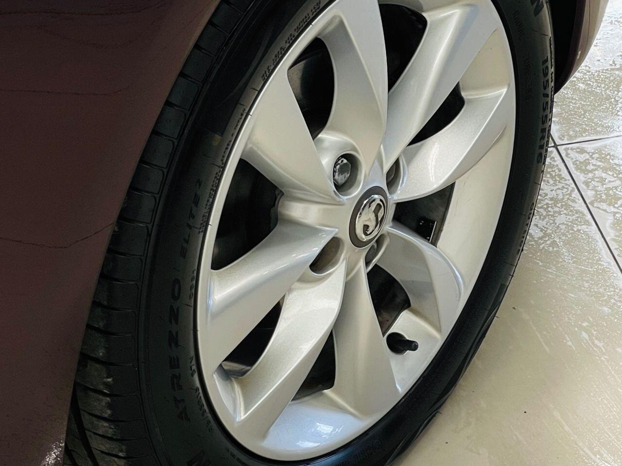 Vauxhall Adam view 8