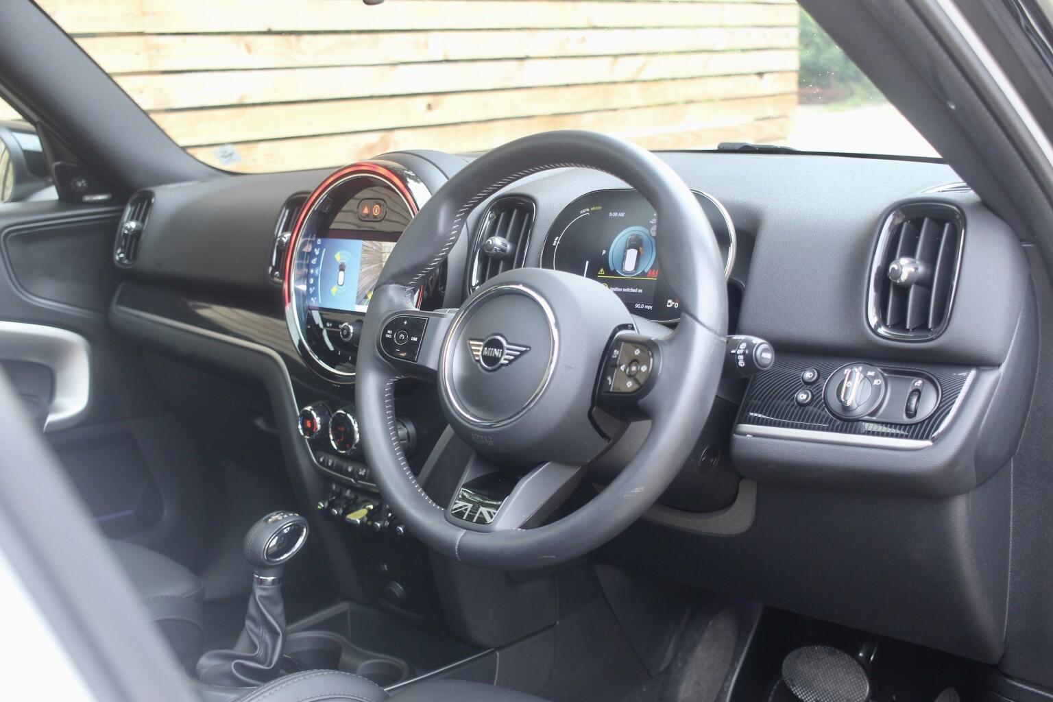 Mini Countryman view 3