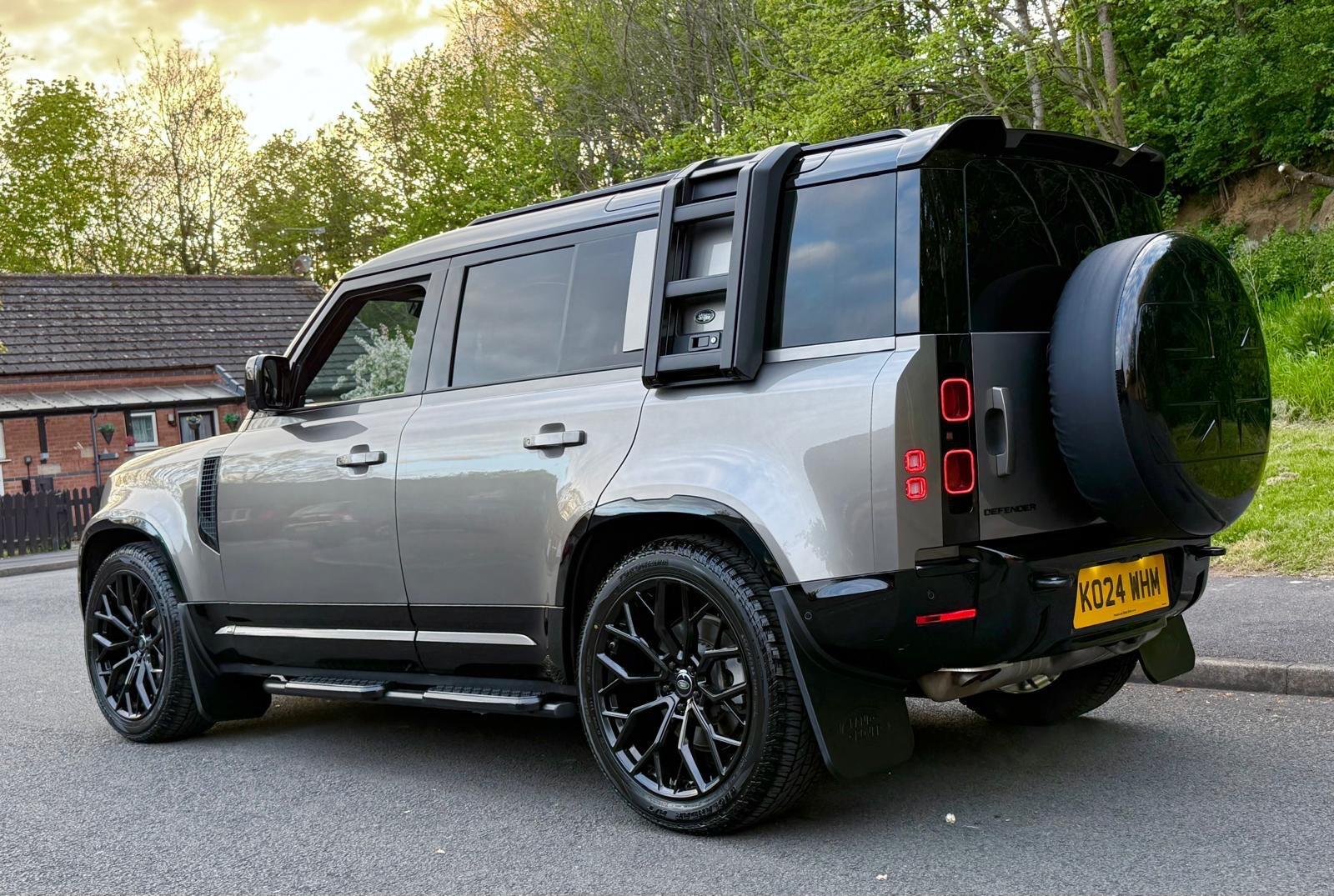 Land Rover Defender view 6