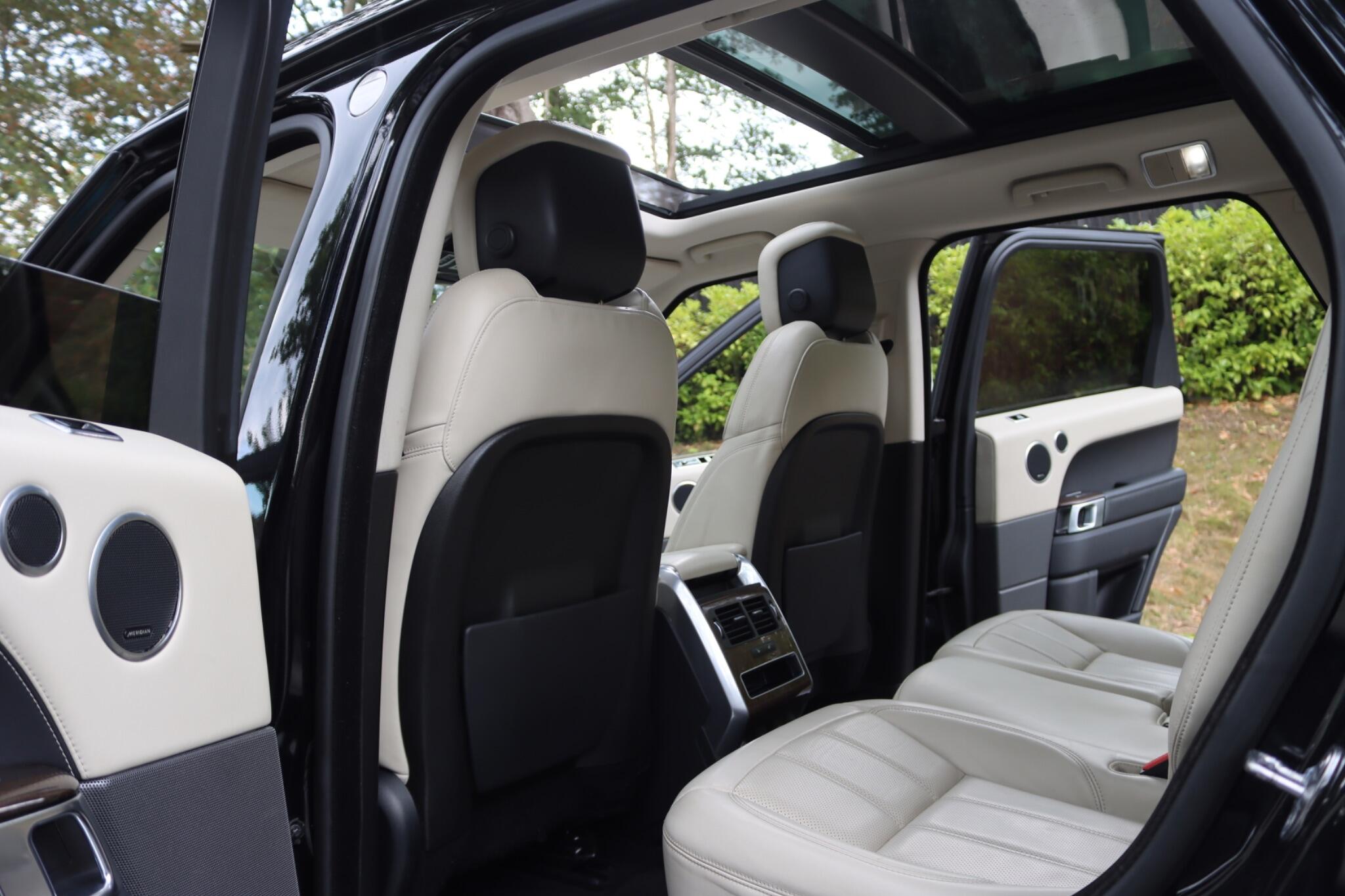 Land Rover Range Rover Sport view 11