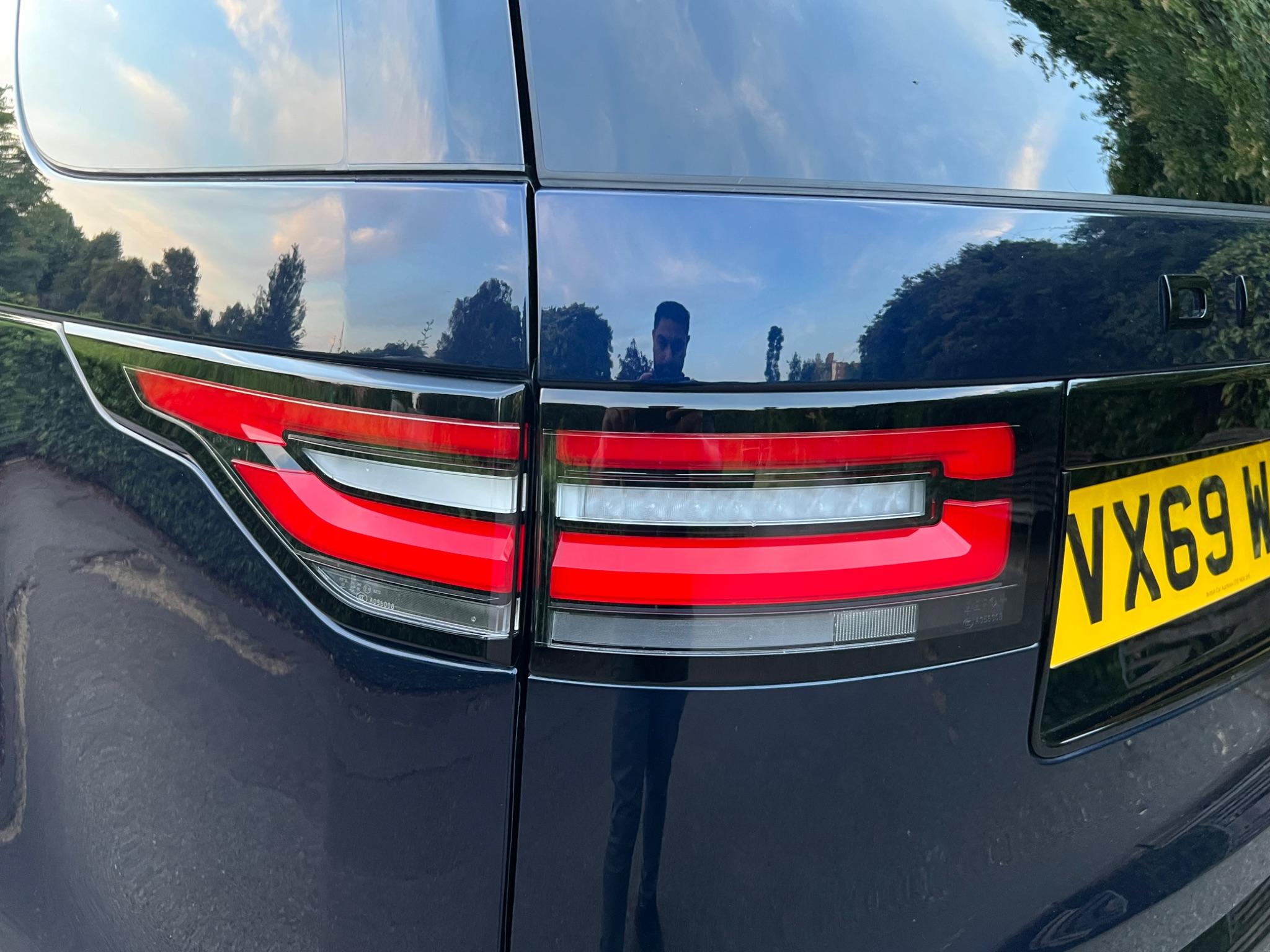 Land Rover Discovery view 50