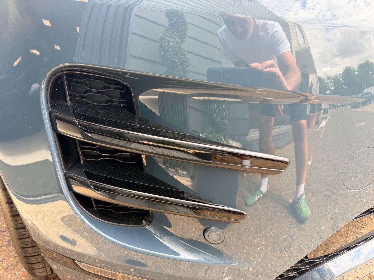 Land Rover Range Rover Evoque view 18