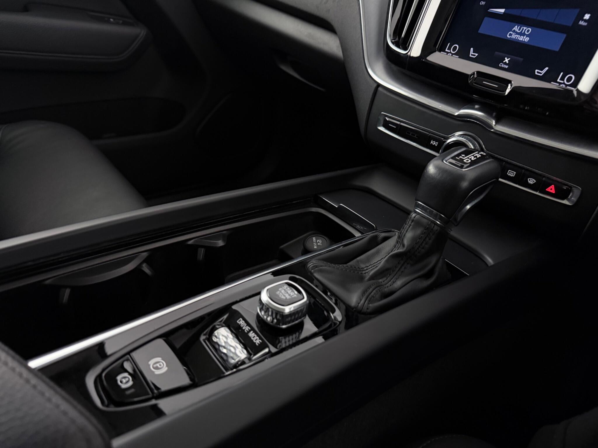 Volvo XC60 view 18