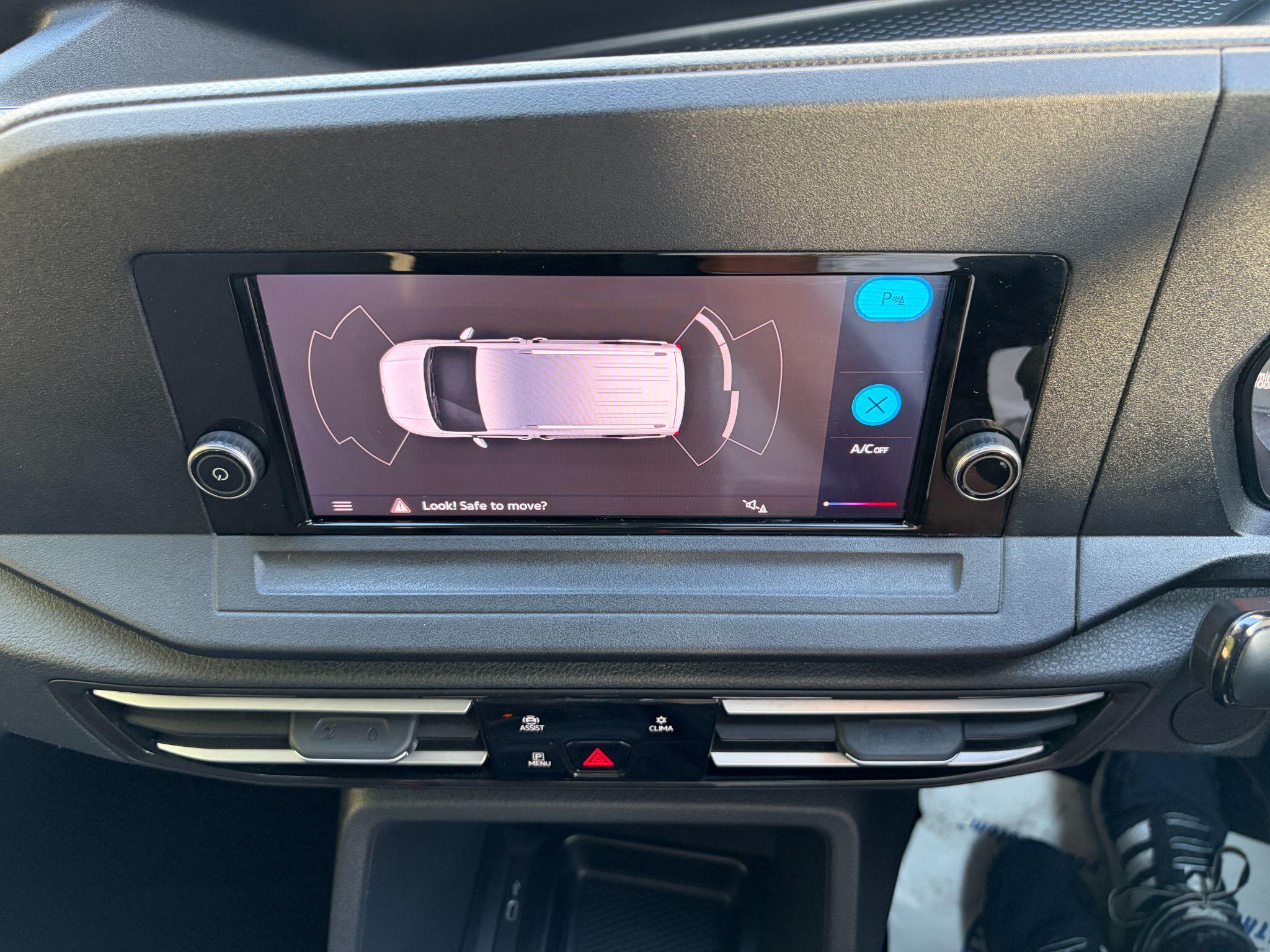 Volkswagen Caddy Maxi view 24