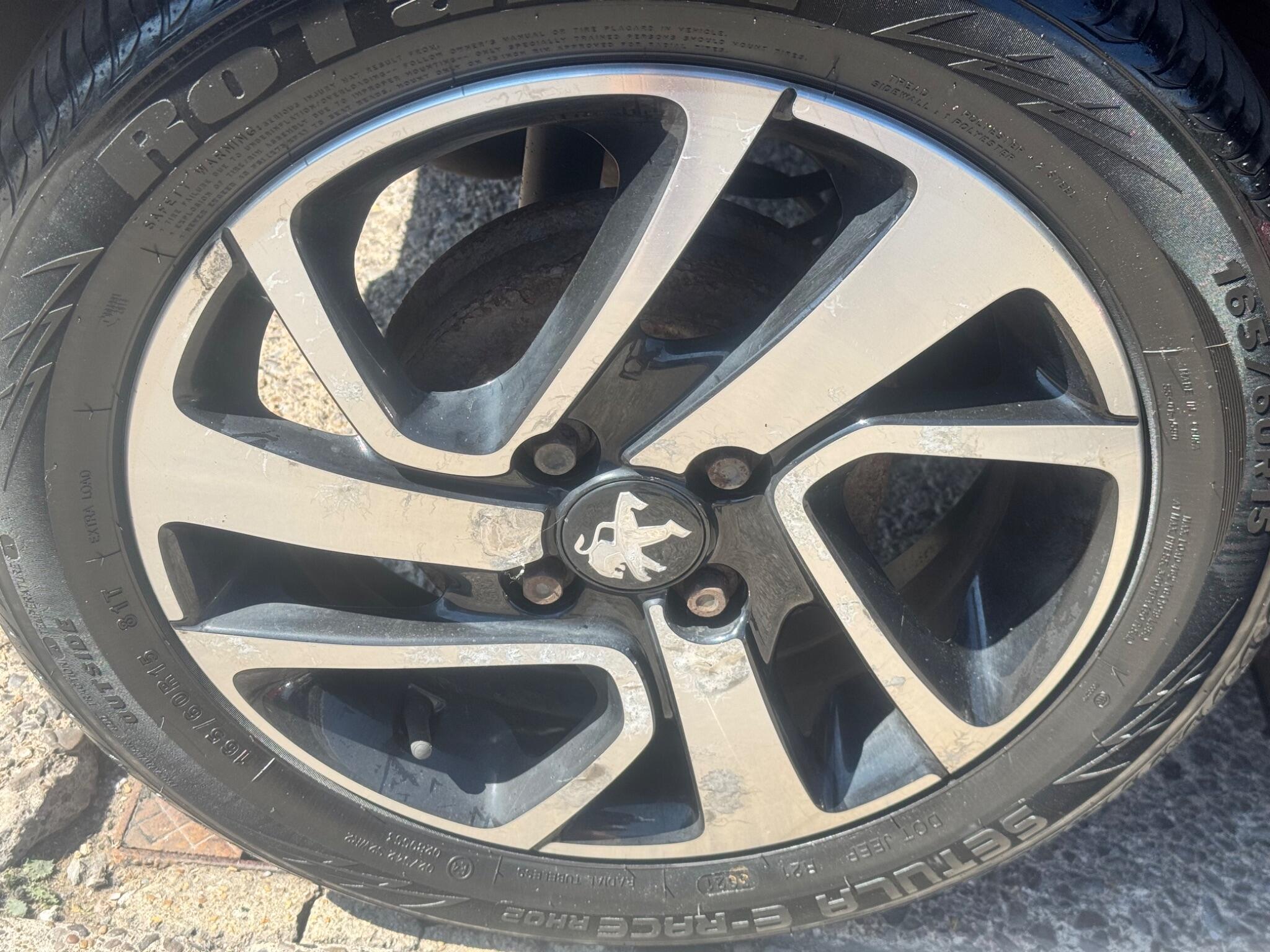 Peugeot 108 view 34