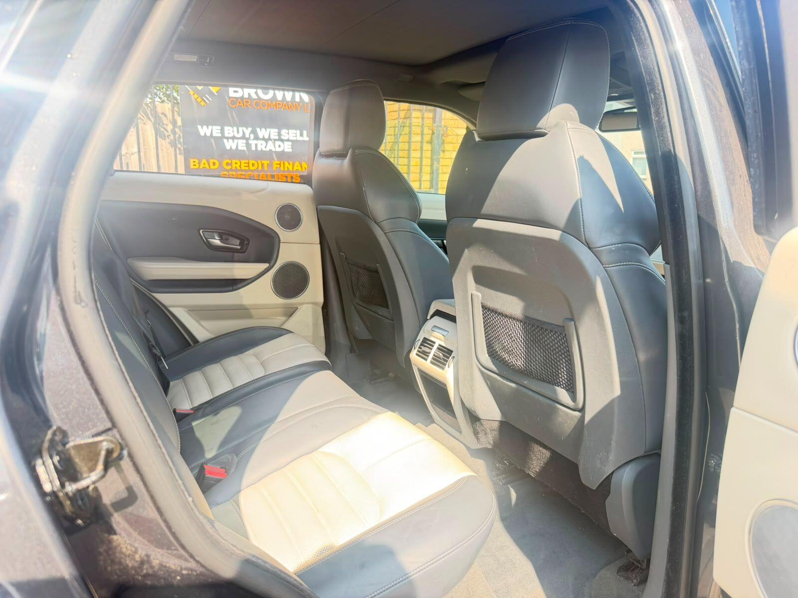 Land Rover Range Rover Evoque view 17