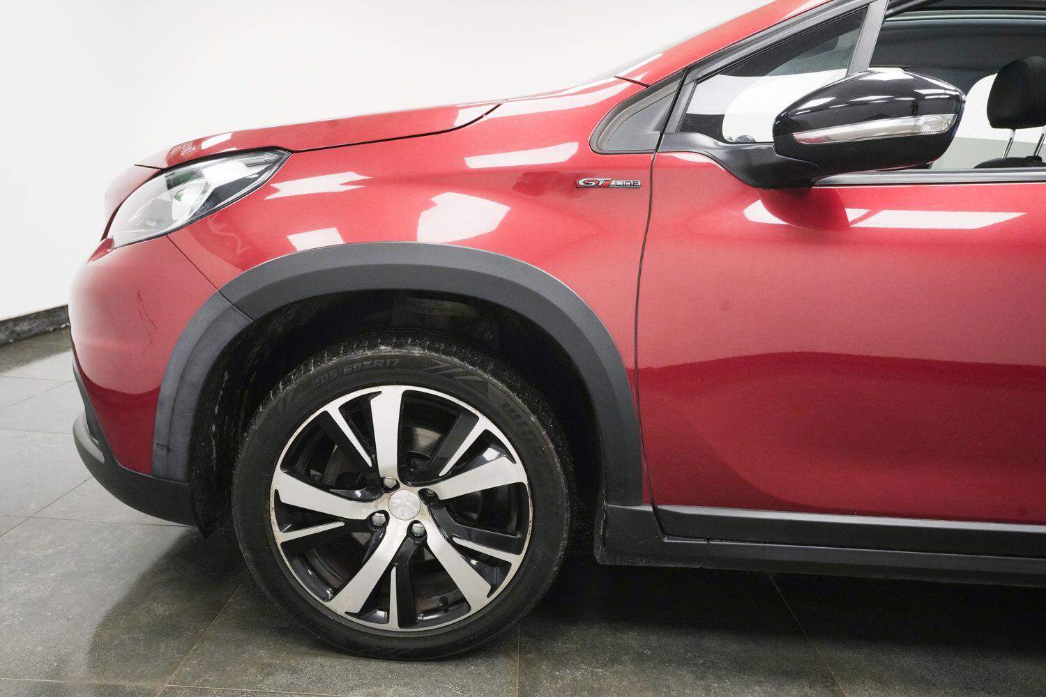 Peugeot 2008 view 5