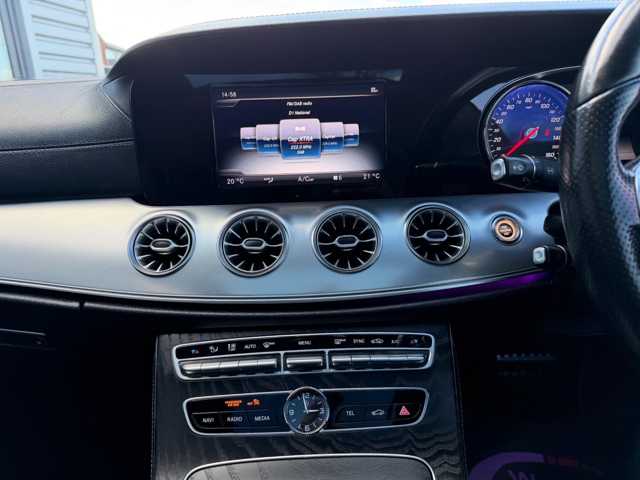 Mercedes-Benz E Class view 19