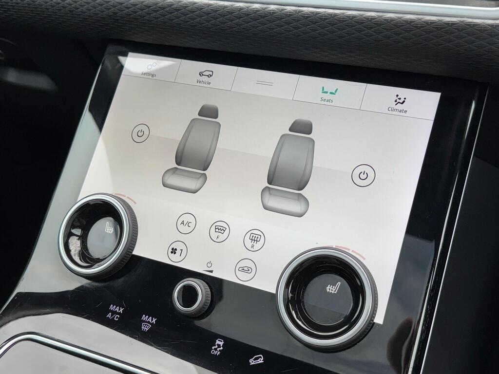 Land Rover Range Rover Velar view 40