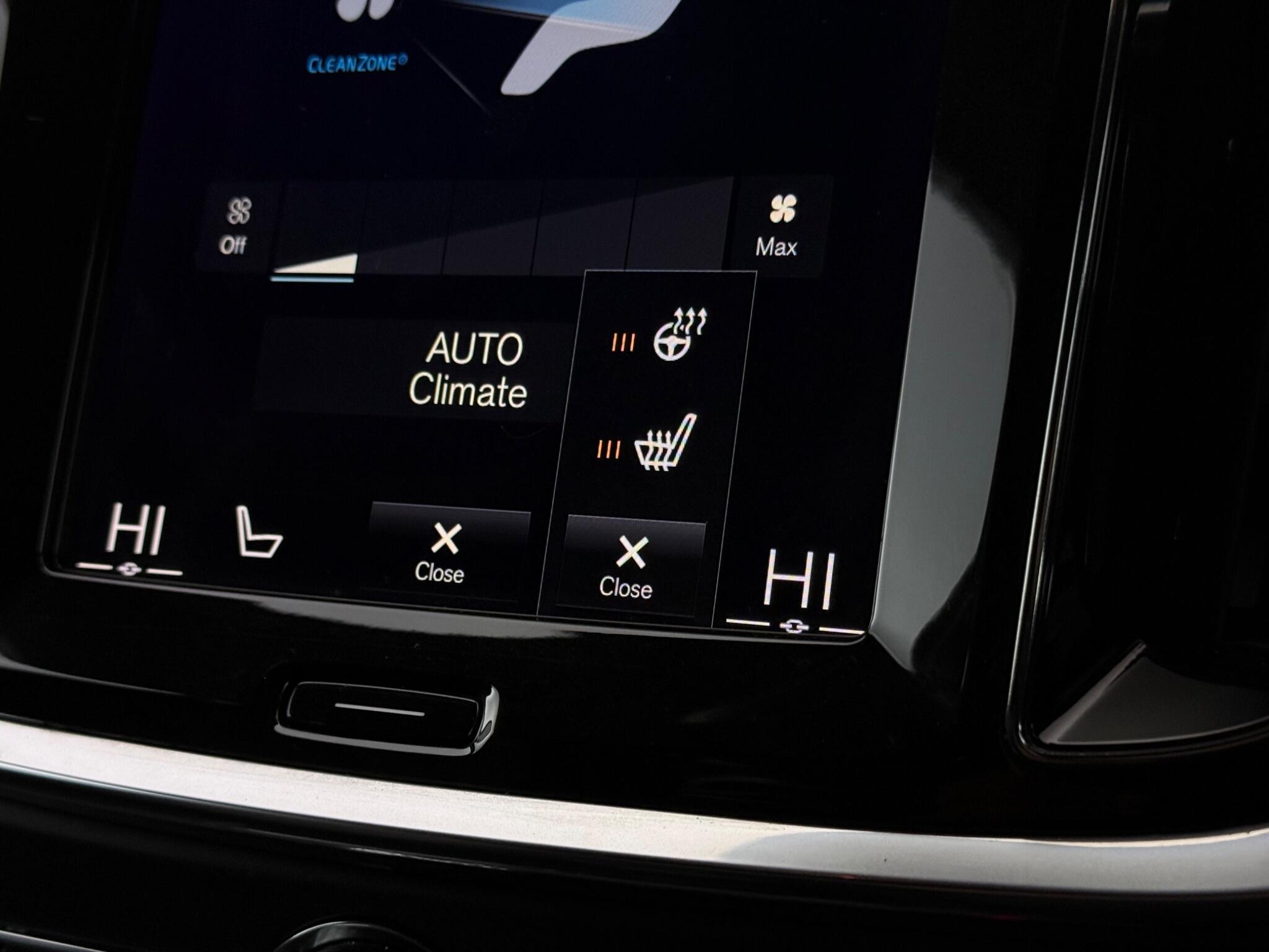 Volvo S60 view 24