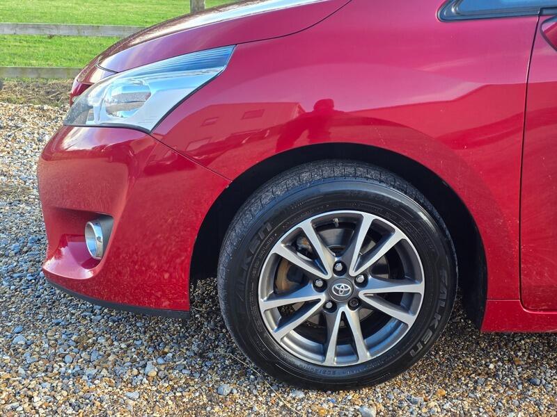 2014 Toyota Verso image 10