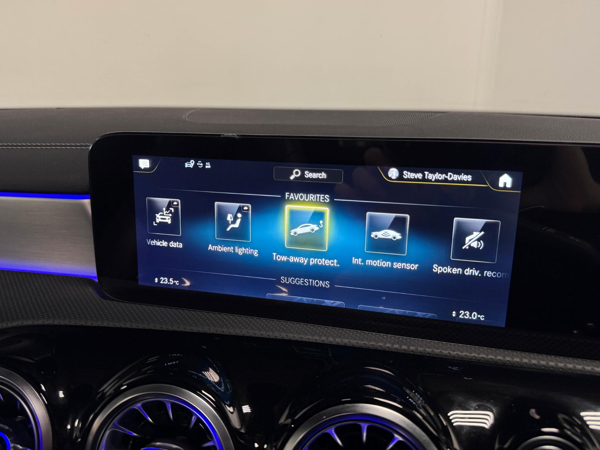 Mercedes-Benz Cla view 59