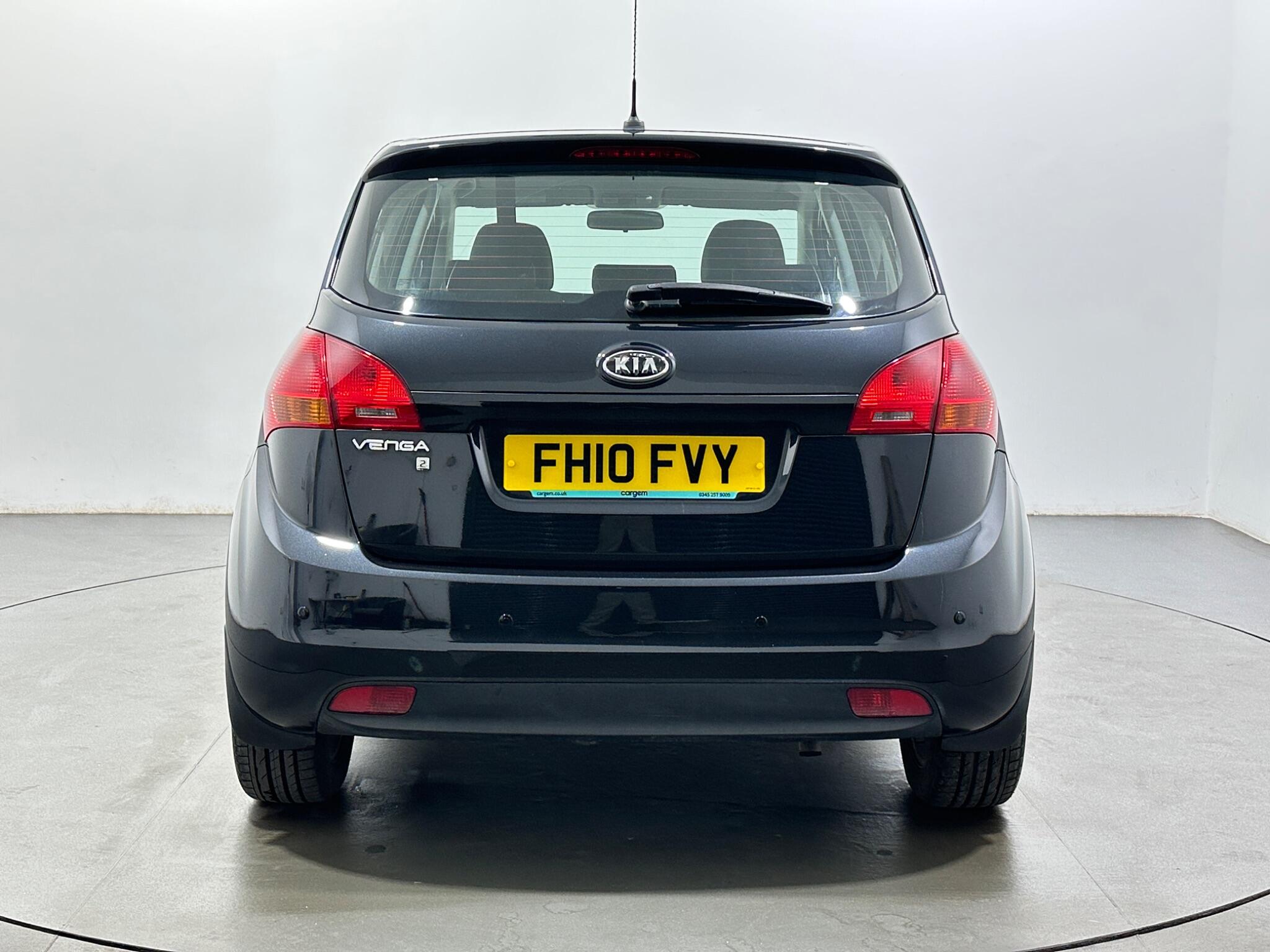 Kia Venga view 7