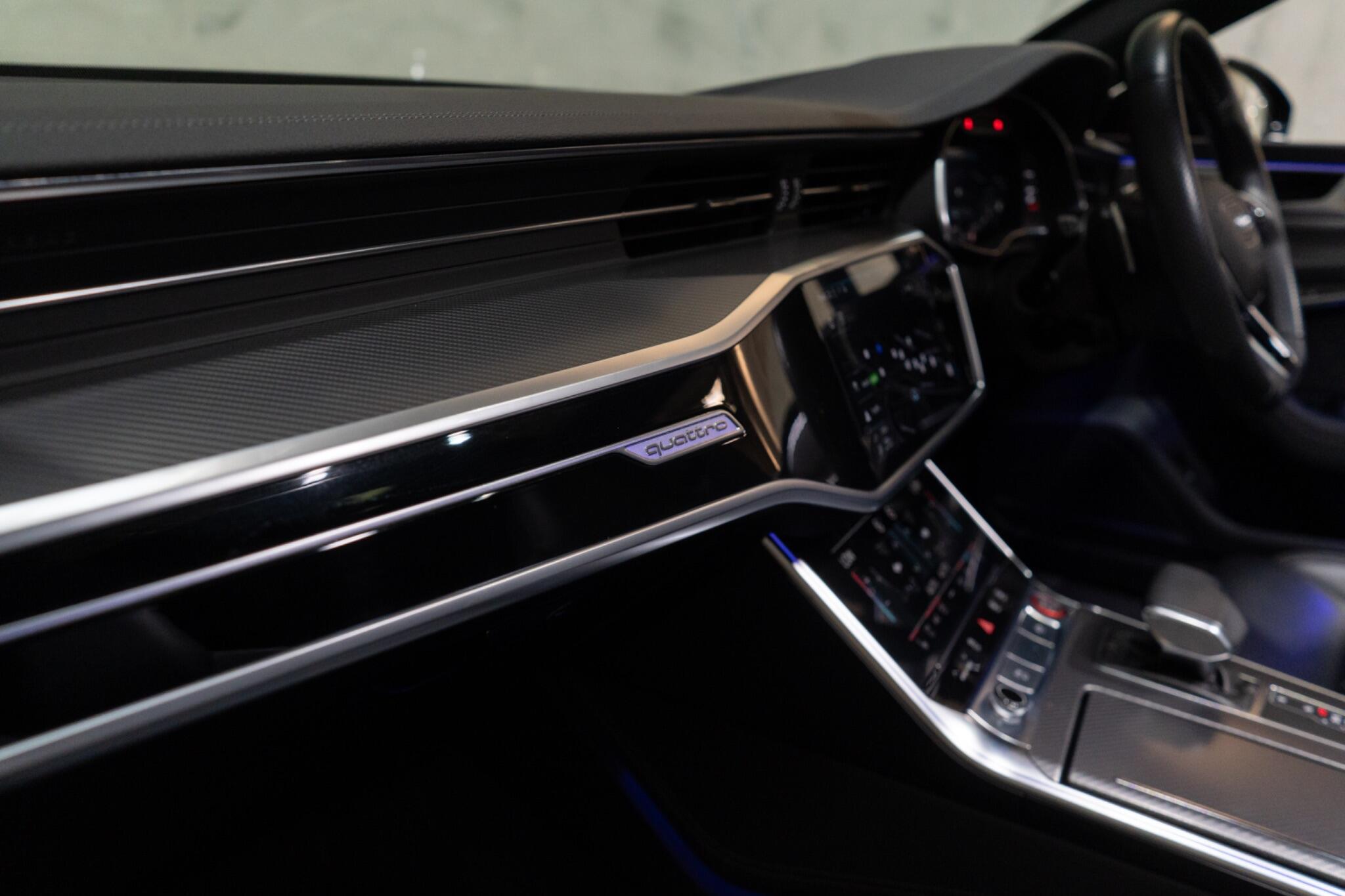 Audi RS7 view 10