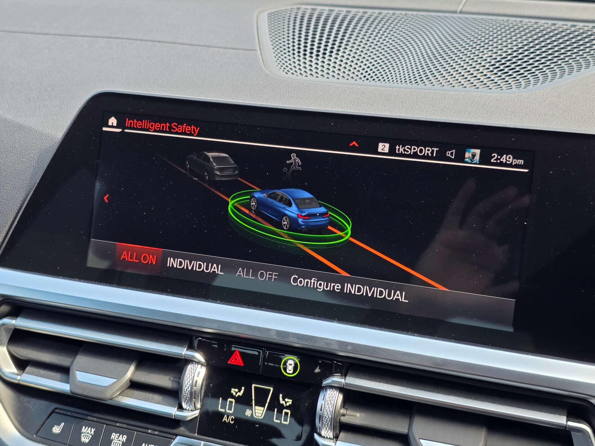 BMW 3 Series view 35