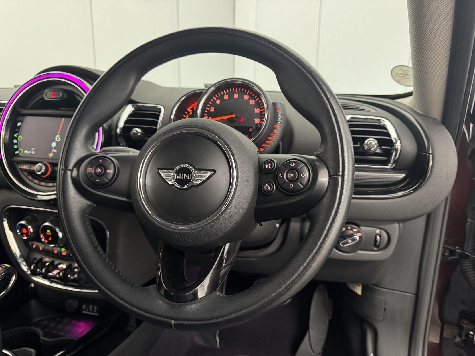 Mini Clubman view 61