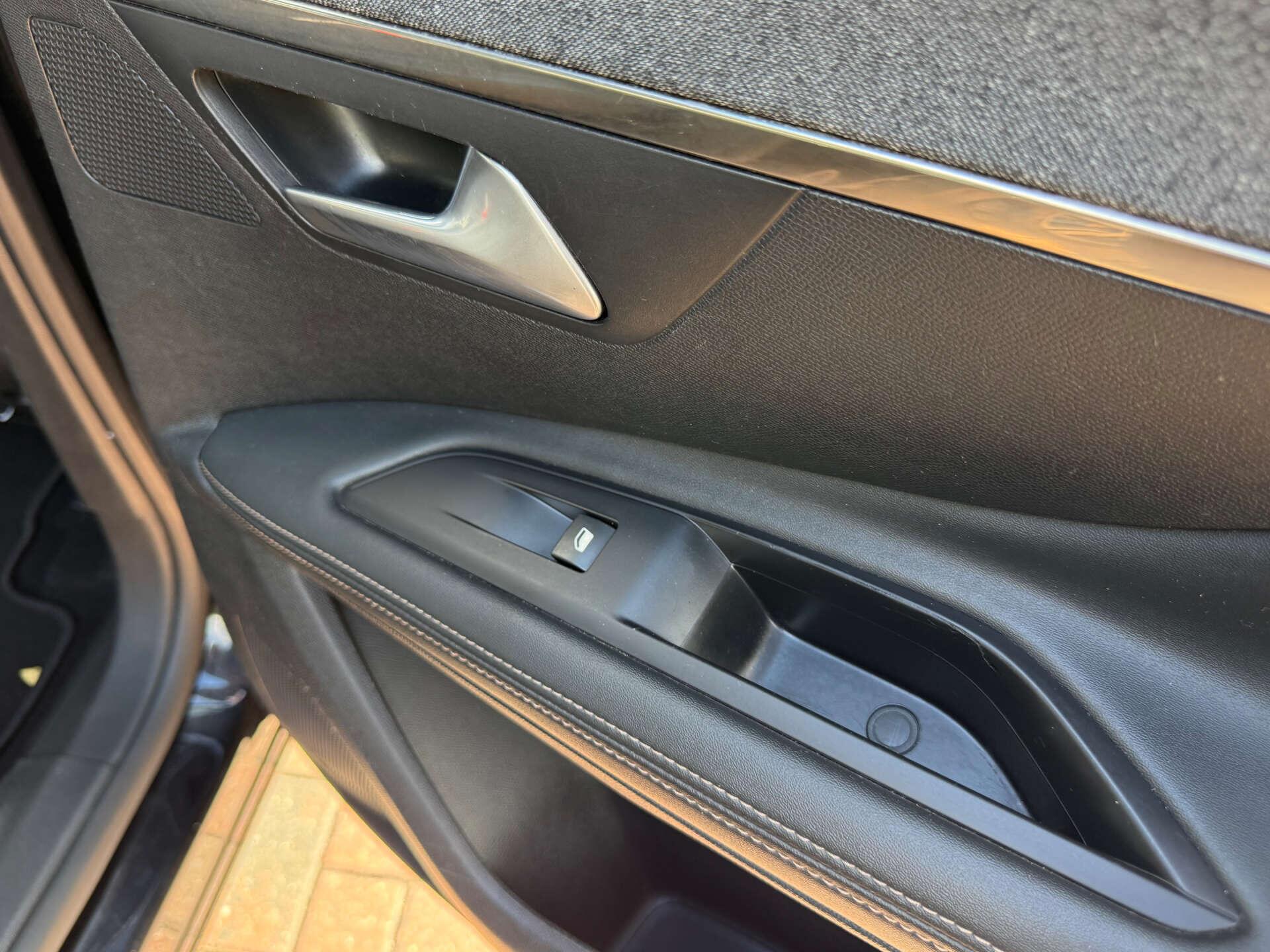 Peugeot 3008 view 65