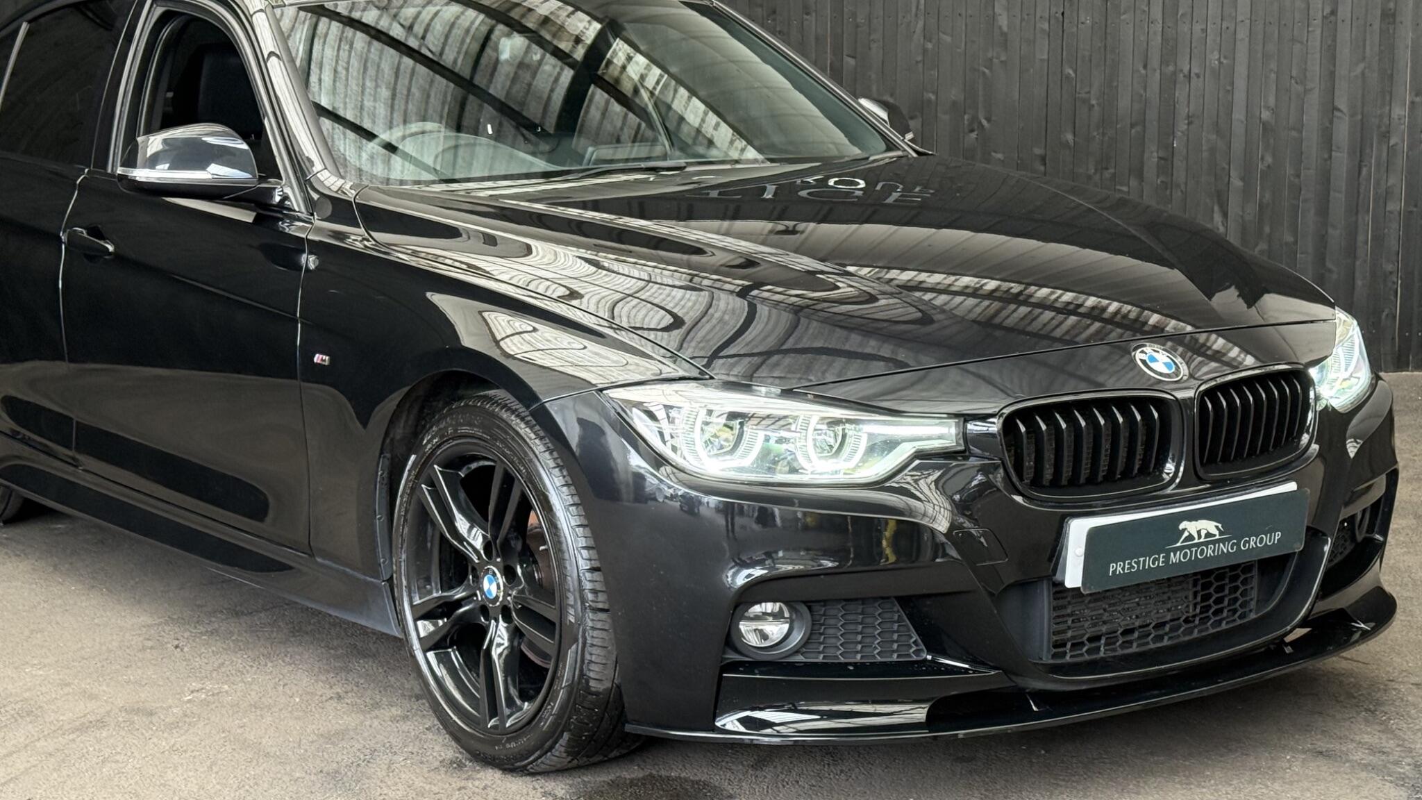 BMW 3 Series view 4
