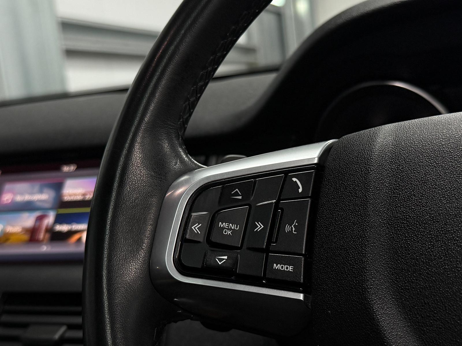 Land Rover Discovery Sport view 24