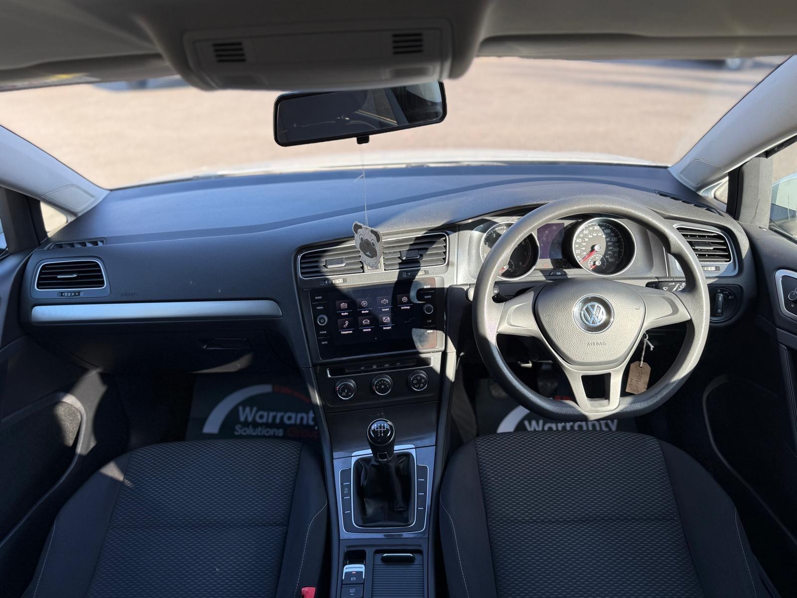 Volkswagen Golf view 31