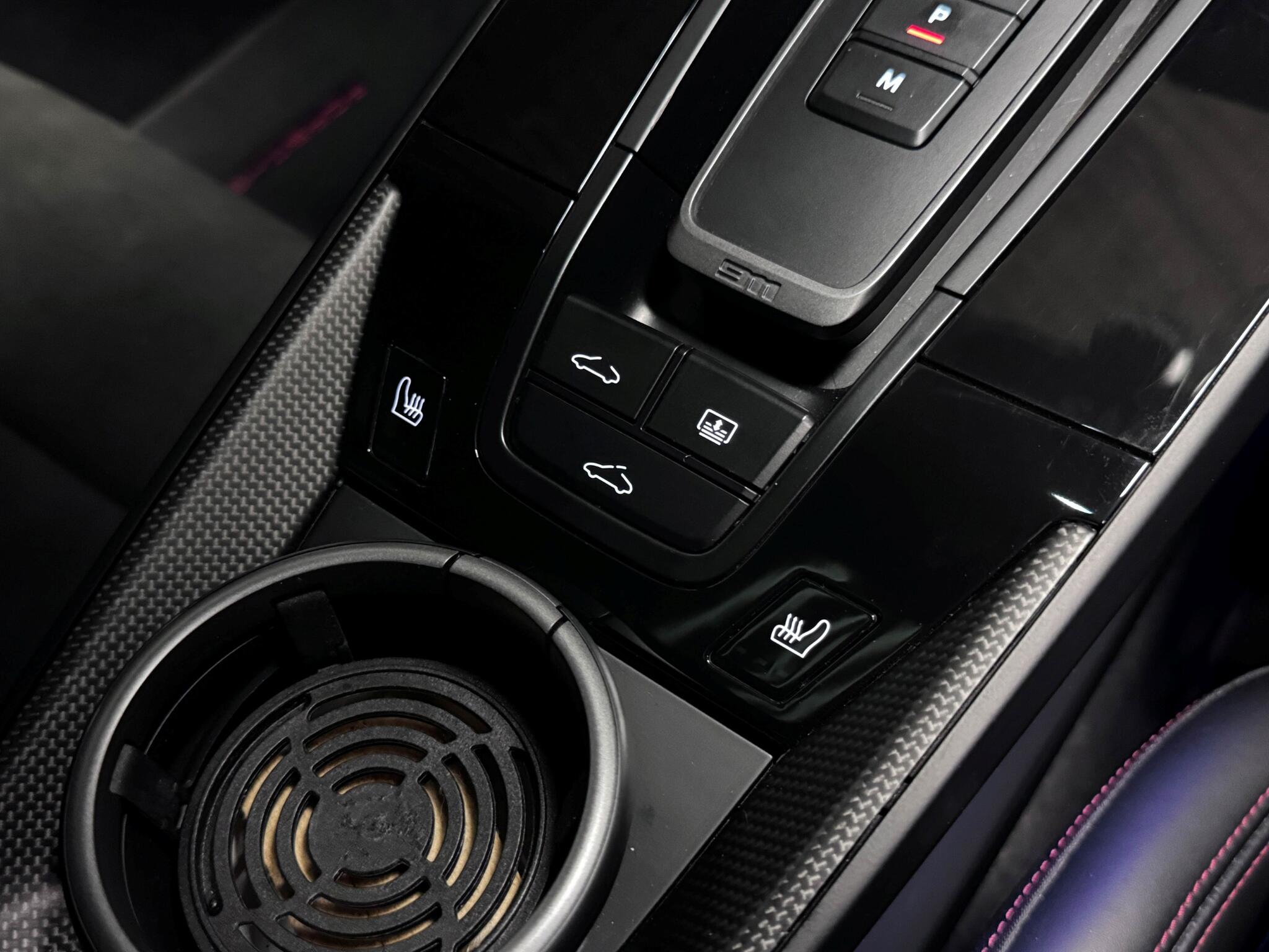 Porsche 911 view 48