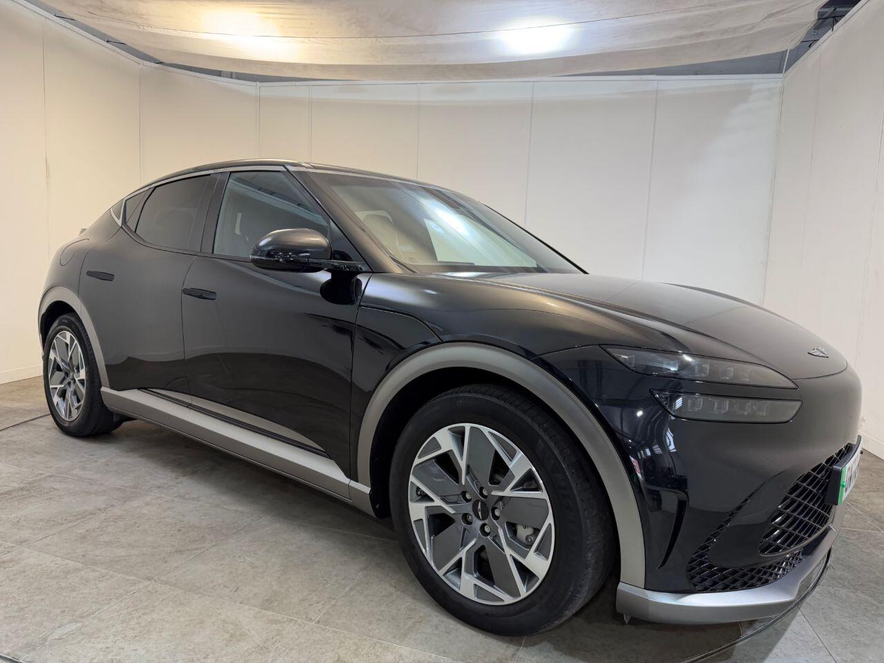 Genesis GV60 view 3