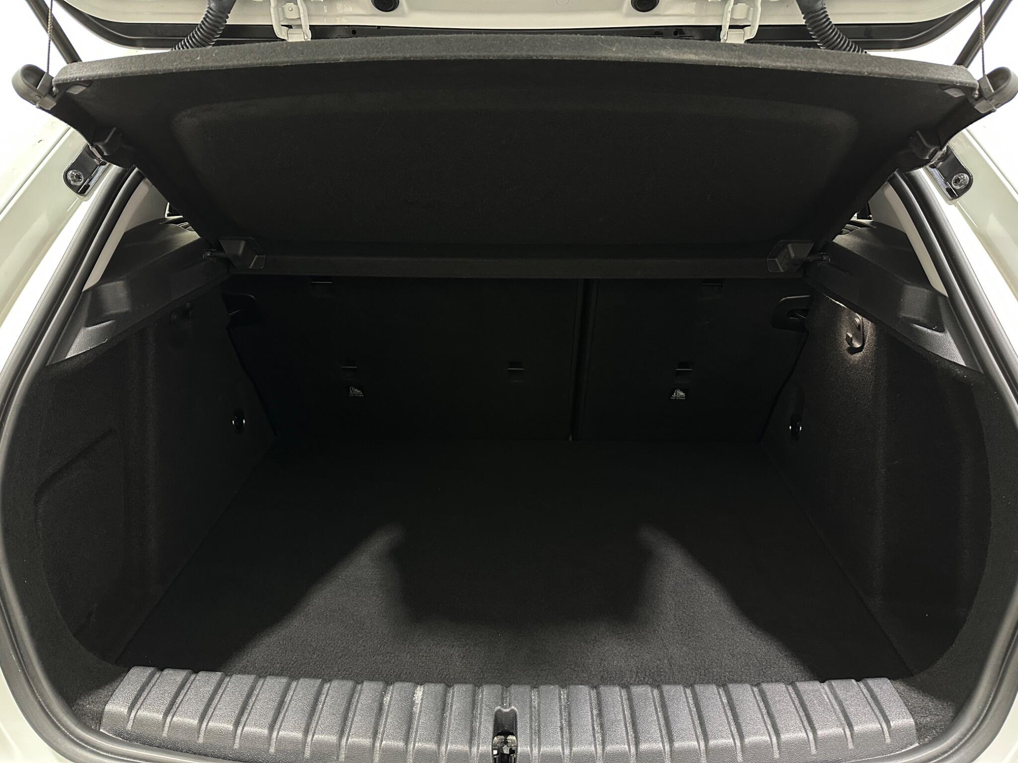 BMW 1 Series view 48