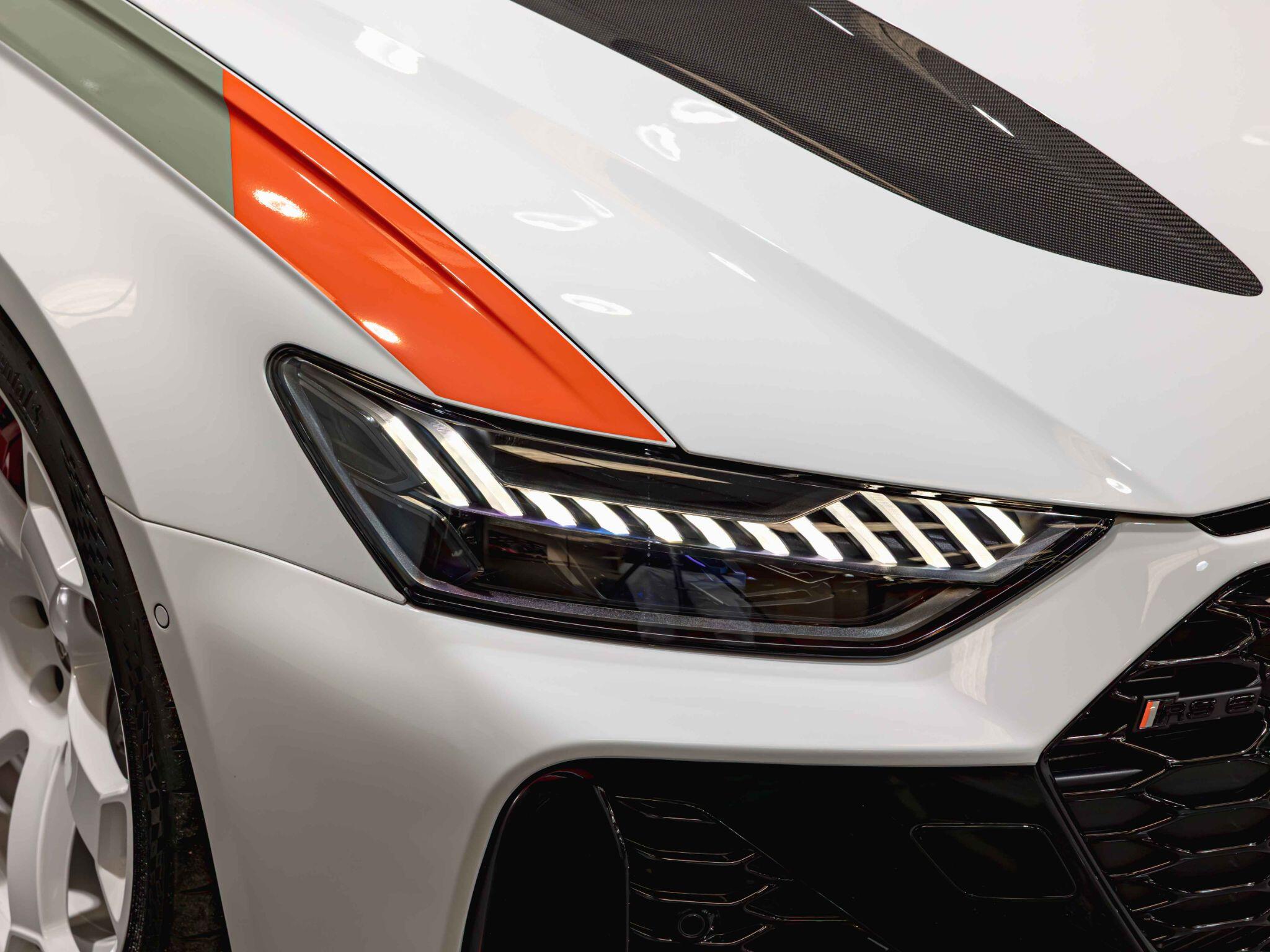 Audi RS6 Avant view 14