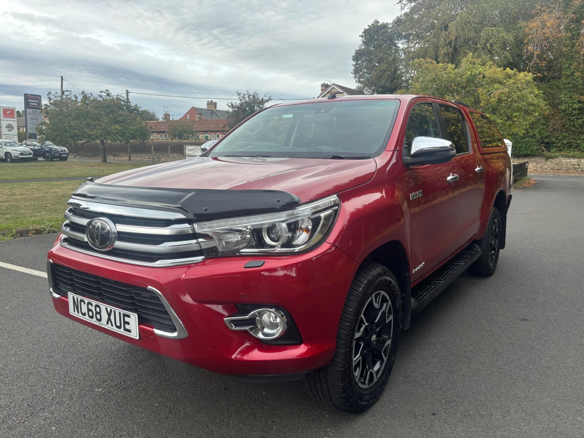 Toyota Hilux view 3