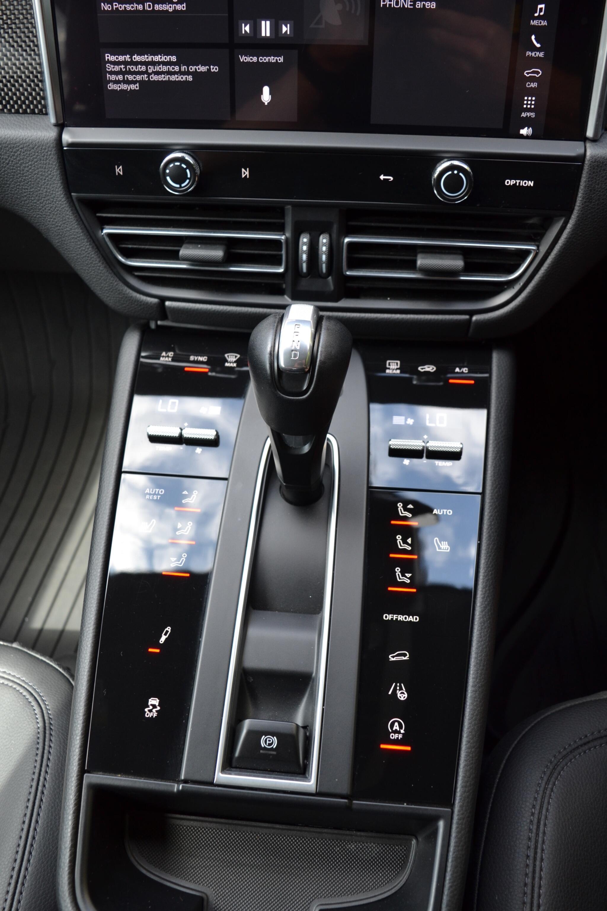 Porsche Macan view 47