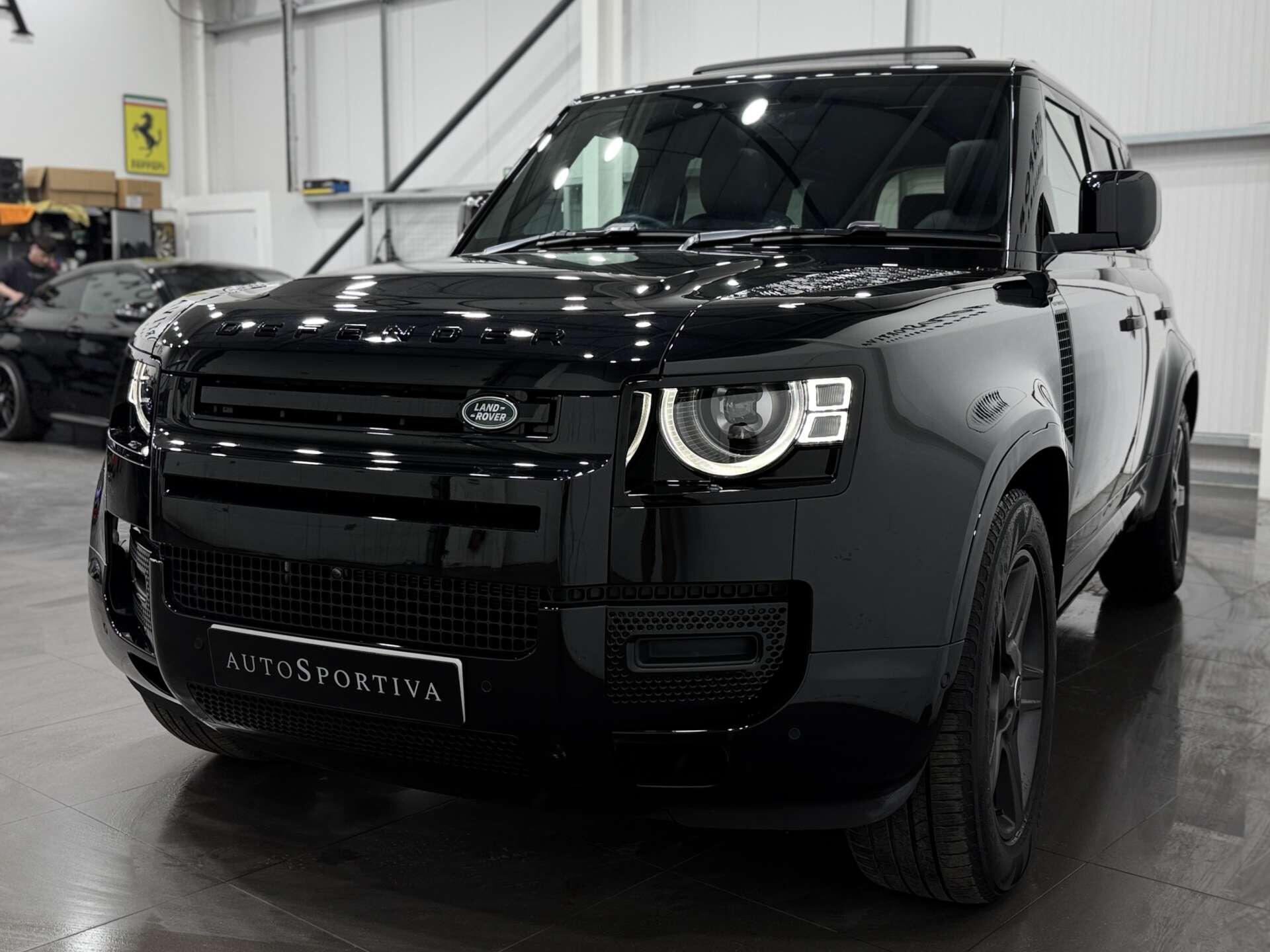 Land Rover Defender view 8