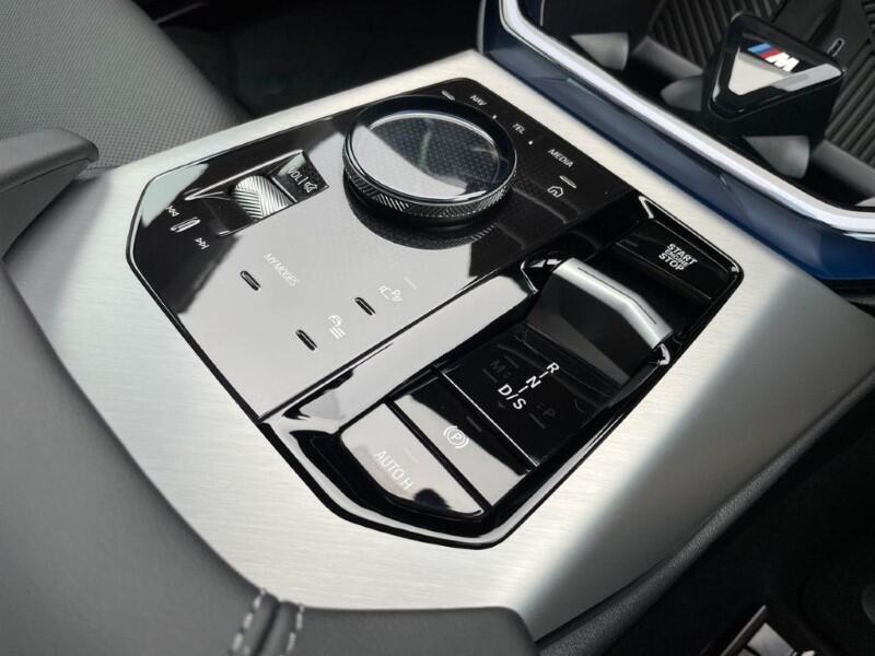 BMW X3 view 9