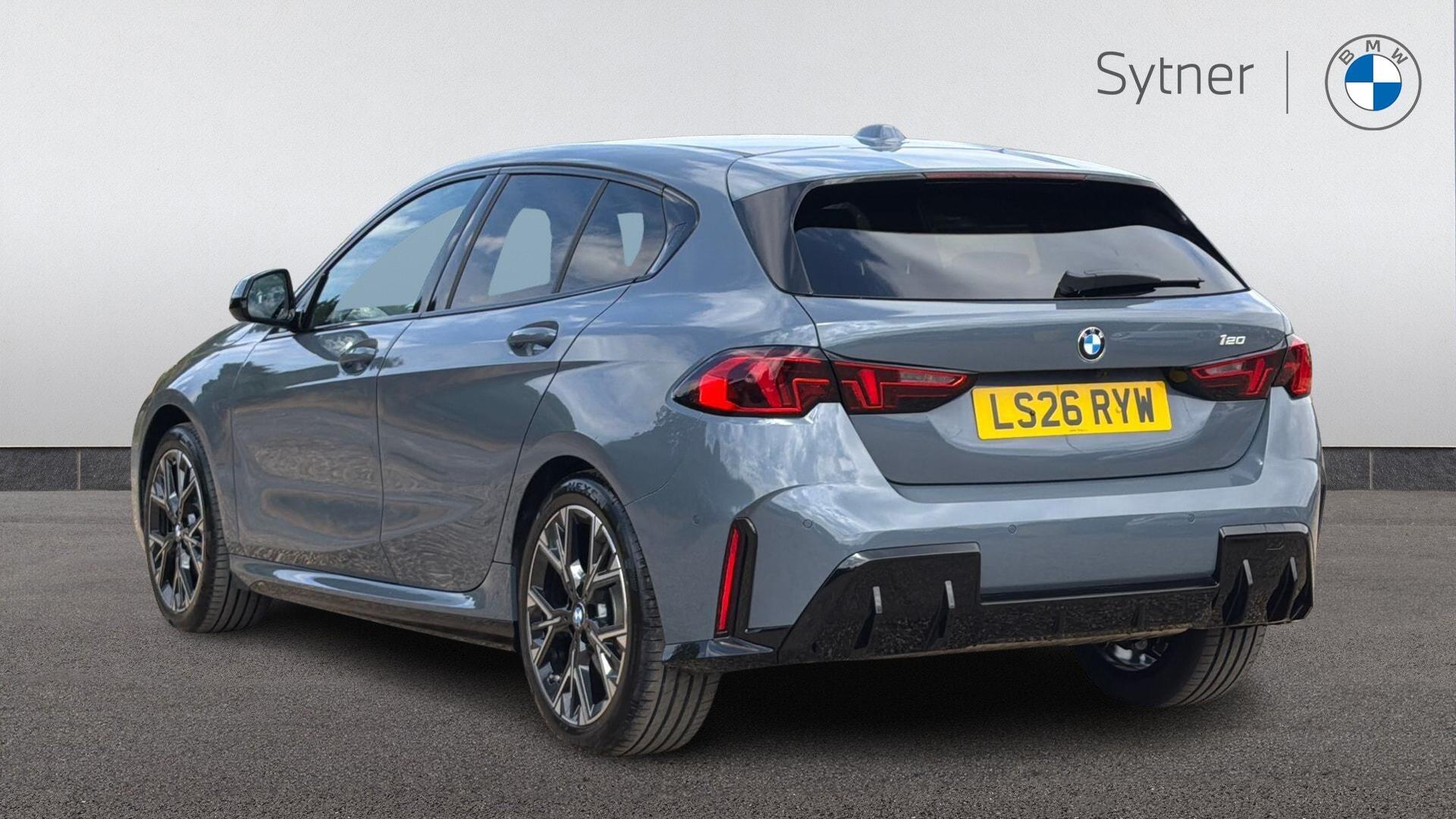 BMW 1 Series view 2
