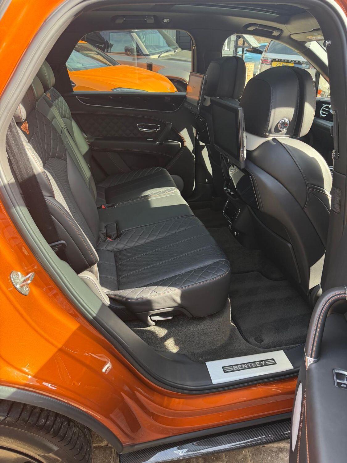 Bentley Bentayga view 20
