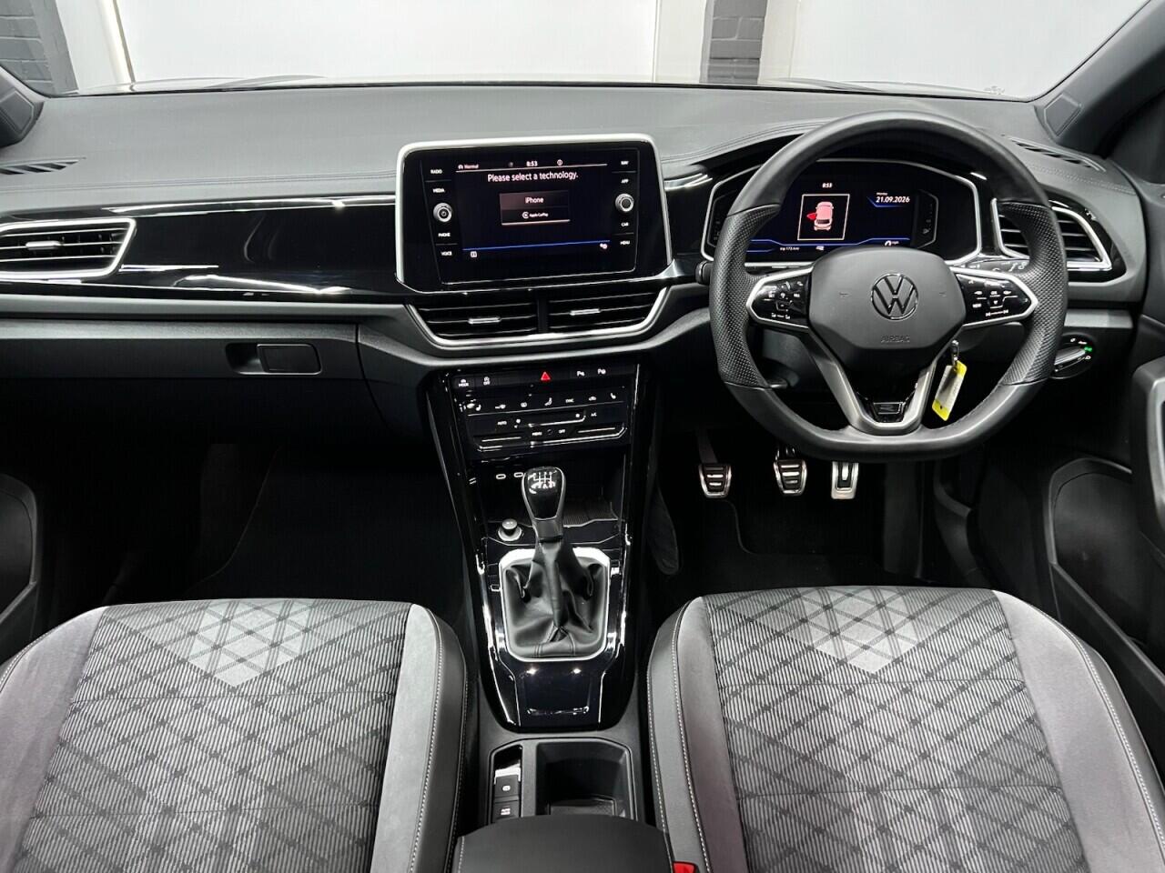 Volkswagen T-Roc view 2