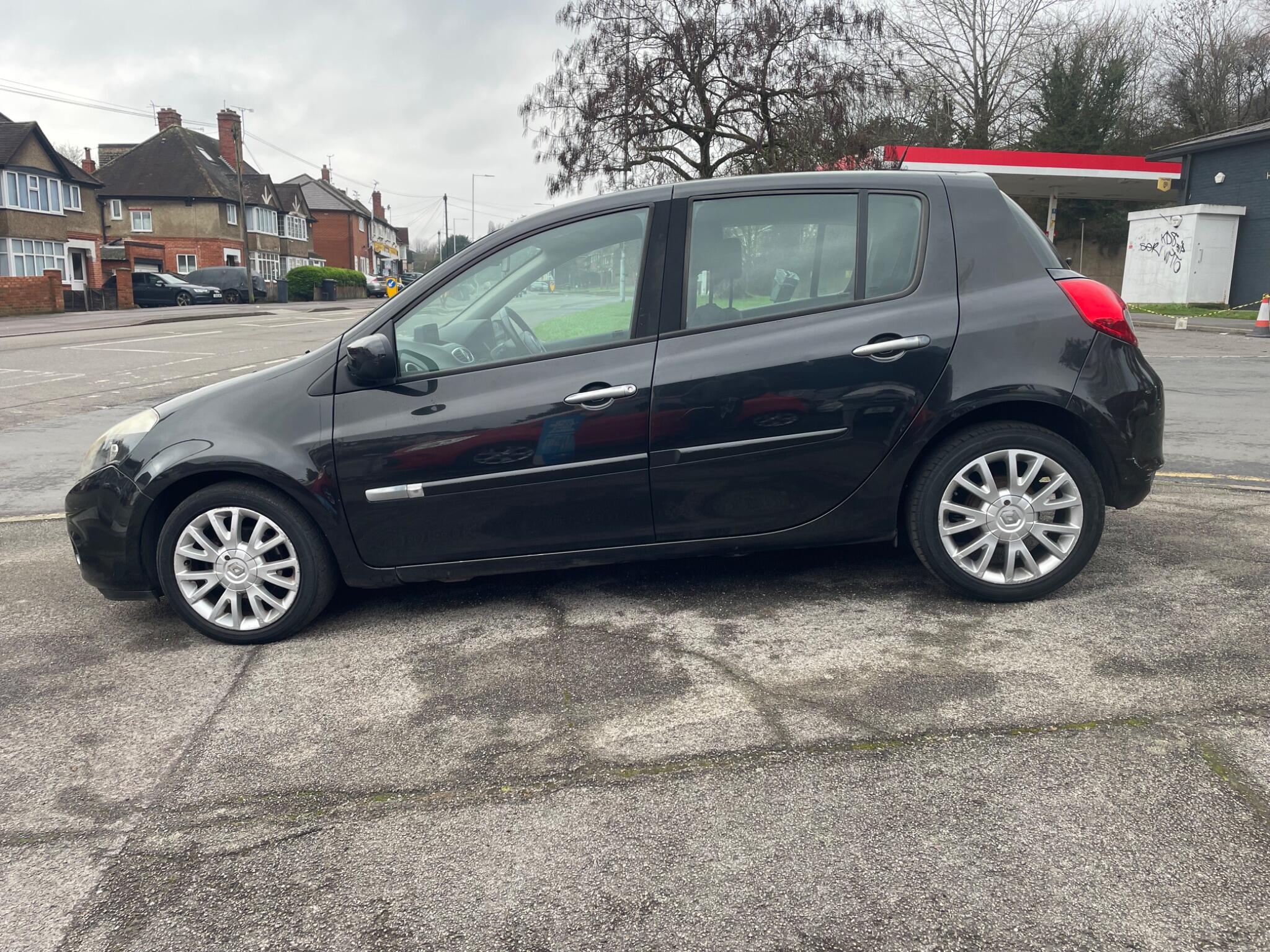 2011 Renault Clio image 11